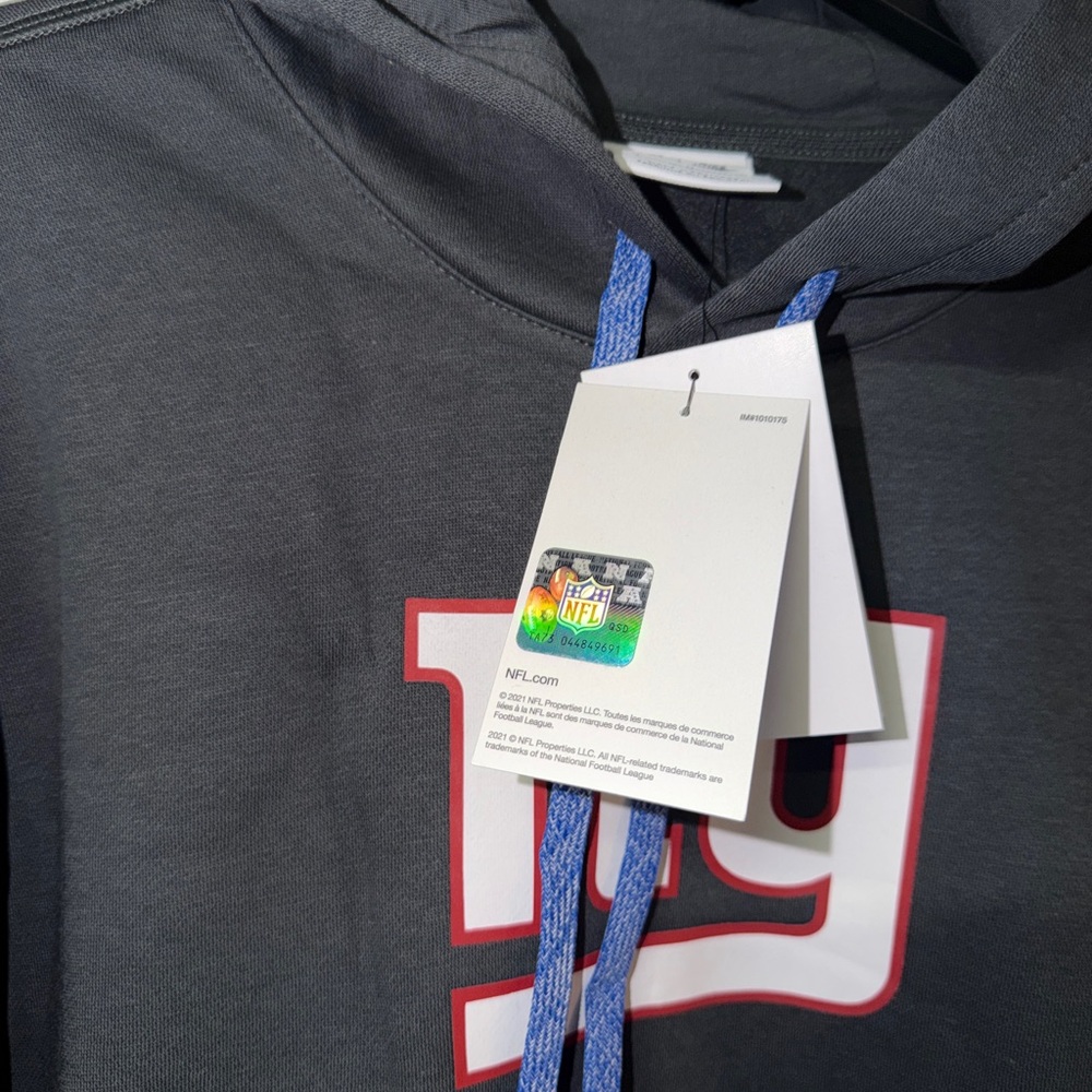 Men's Nike Anthracite New York Giants 2024 Sideline Club Pullover Hoodie - Picture 6 of 11